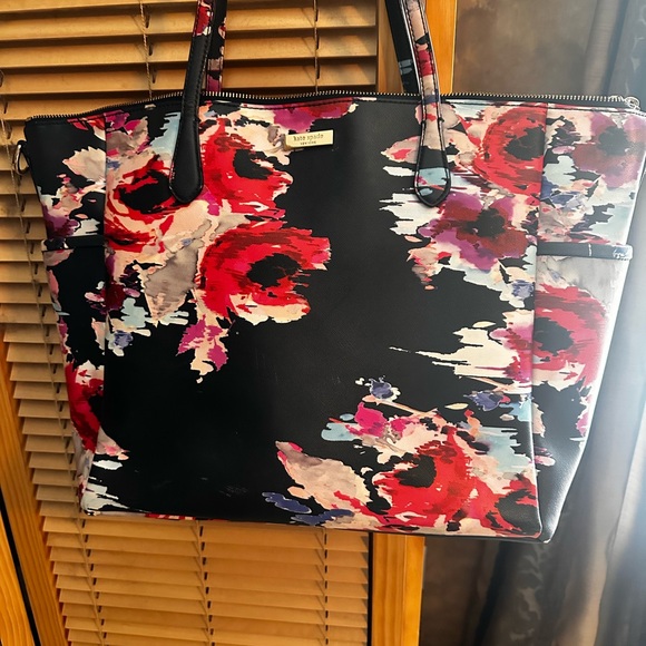 Kate Spade Floral Tote - Picture 5 of 17